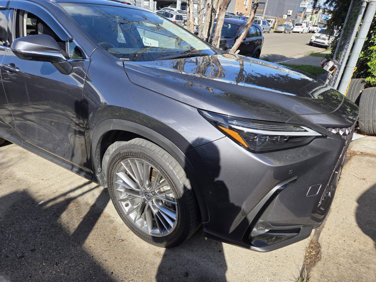 Dah Cheong Lexus NX350h smash repair inspection