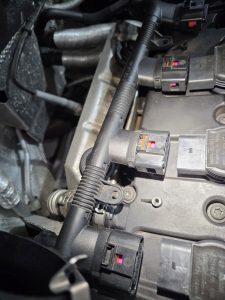 Volkswagen vw golf r spark plug maintenance and body work paint repair dah cheong sydney iginition coil