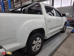 LDV T60 Ute white smash repair dah cheong sydney side right