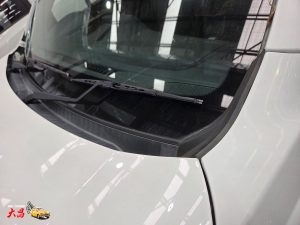 LDV T60 Ute white smash repair dah cheong sydney front