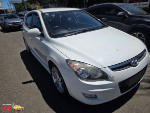 Hyundai I30 smash repair insurance job Dah Cheong Sydney white front