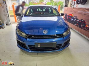 Volkswagen vw golf r spark plug maintenance and body work paint repair dah cheong sydney